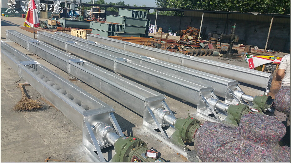 LS不銹鋼304材質(zhì)螺旋輸送機(jī) LS不銹鋼304材質(zhì)螺旋輸送機(jī)